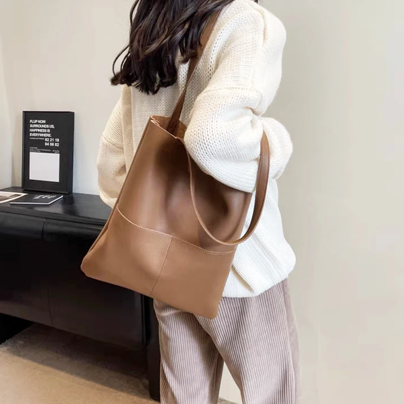 Luxury Design Genuine Leather Custom Initials Tote Bag Cowhide Daily Fashion Woman Shoulder Bag Large Capacity Business Handbag