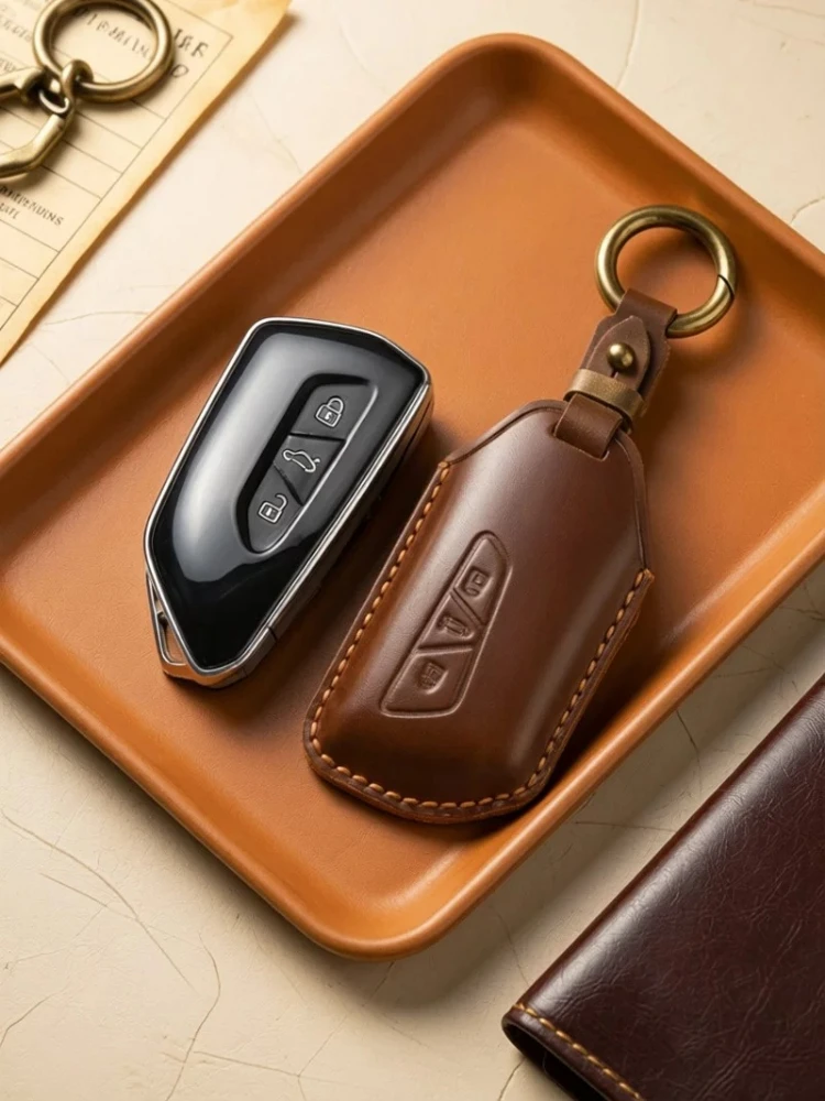Premium Leather Car Key Case For 2026 Volkswagen Magotan B9 Golf Anti-Scratch Key Fob Protective Cover