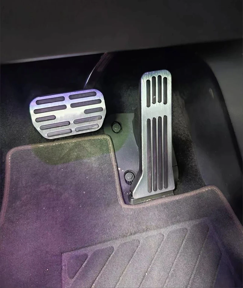 

For Xpeng G6 2026-2023 Accelerator brake pedal Interior modification Accelerator brake antiskid Foot pedal Accessories