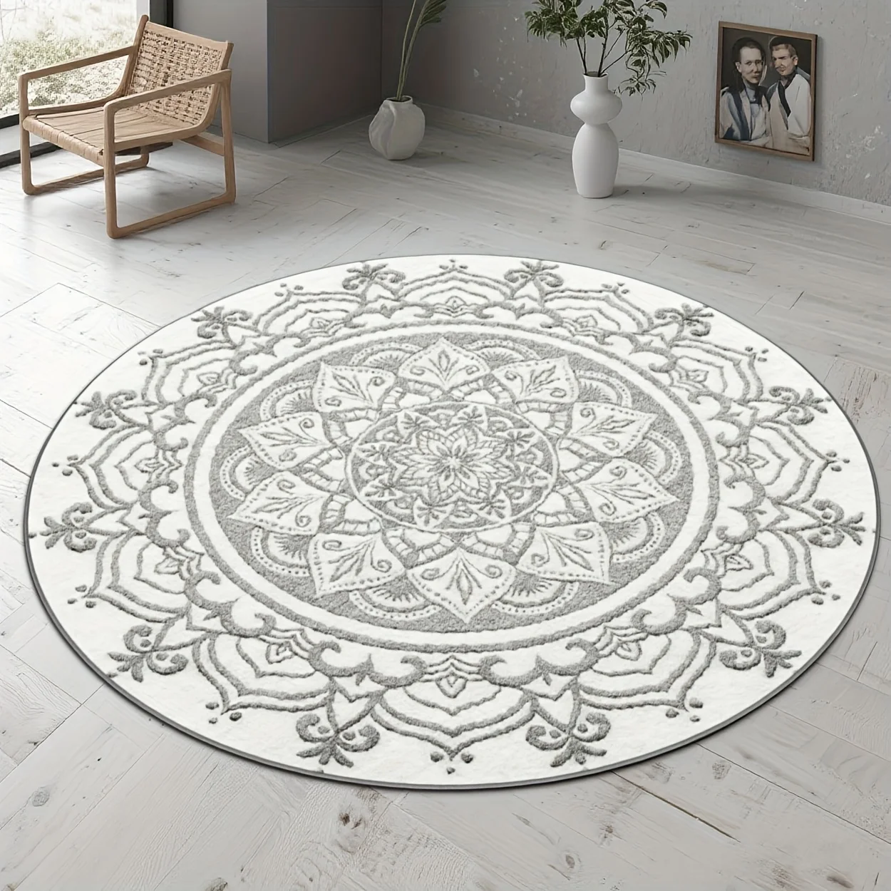 Elegant Lacy Medallion Pattern Grey Circular Welcome Rug For Cafe And Restaurant Entrance Decoration Floor Mat
