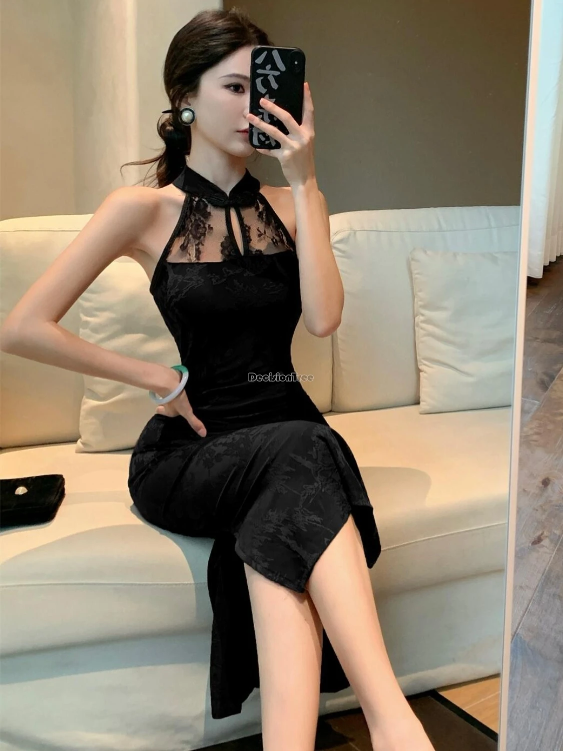 

2025 new chinese style improved elegant fashion cheongsam sleeveless black lace patchwork design slimming sexy long qipao dress