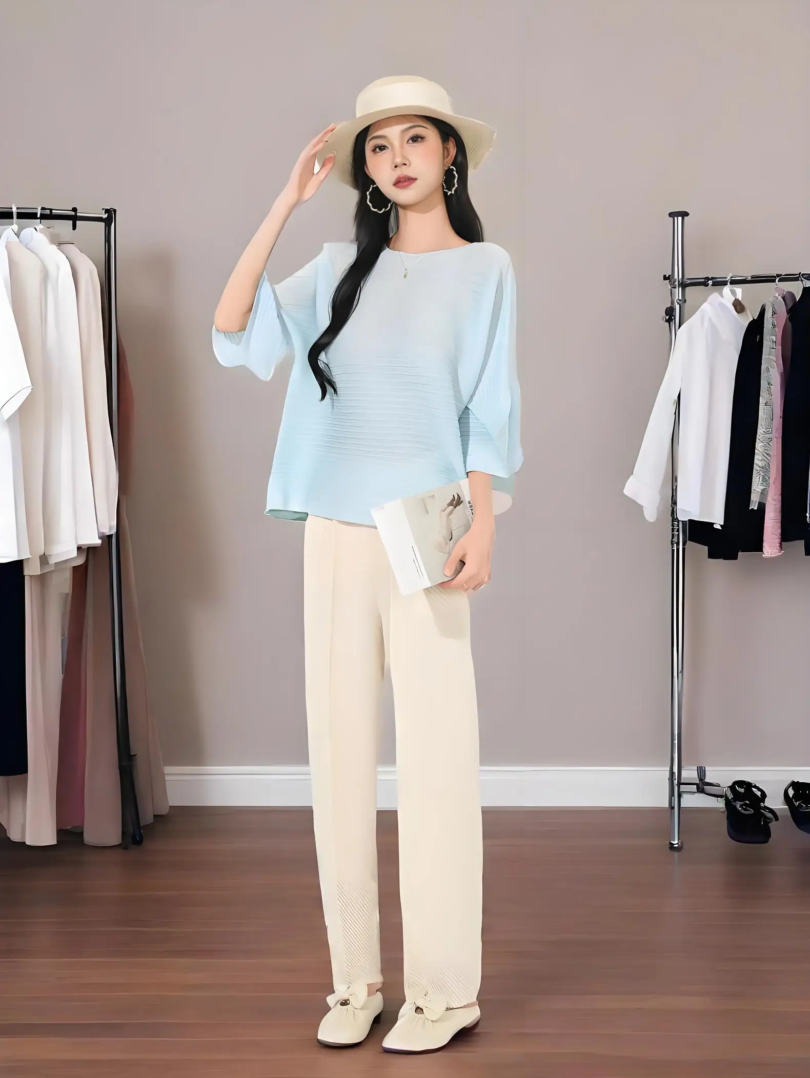 Miyake Summer New Round Neck Lantern Sleeves Chic Niche Design Sense Thin Fashion T-shirt Pullover Versatile Pleated Top