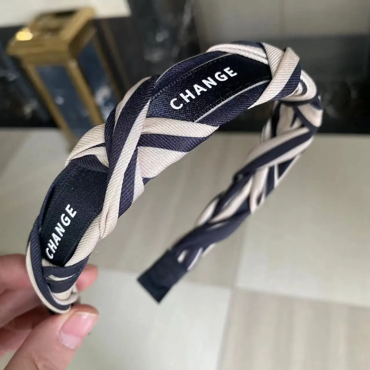 1pc Black And White Striped Headbands With Lettering Non-Slip Simple Style Women\'s Hair Accessories