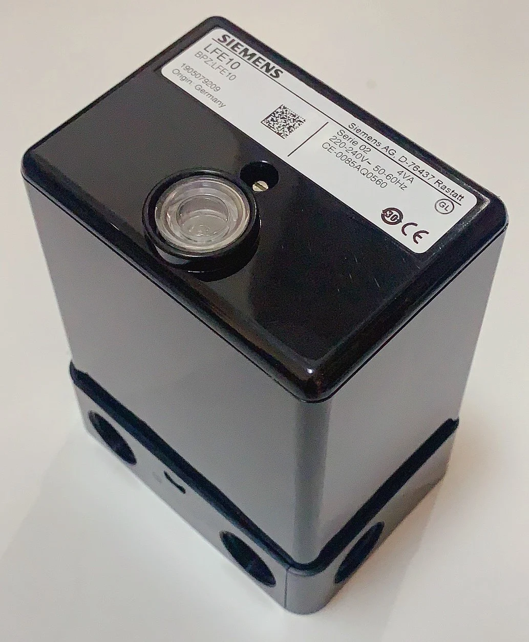 10 Discontinued 5 In Stock Combustion Controller Original New Thermostat for Manufacturing Plant Oil Burner
