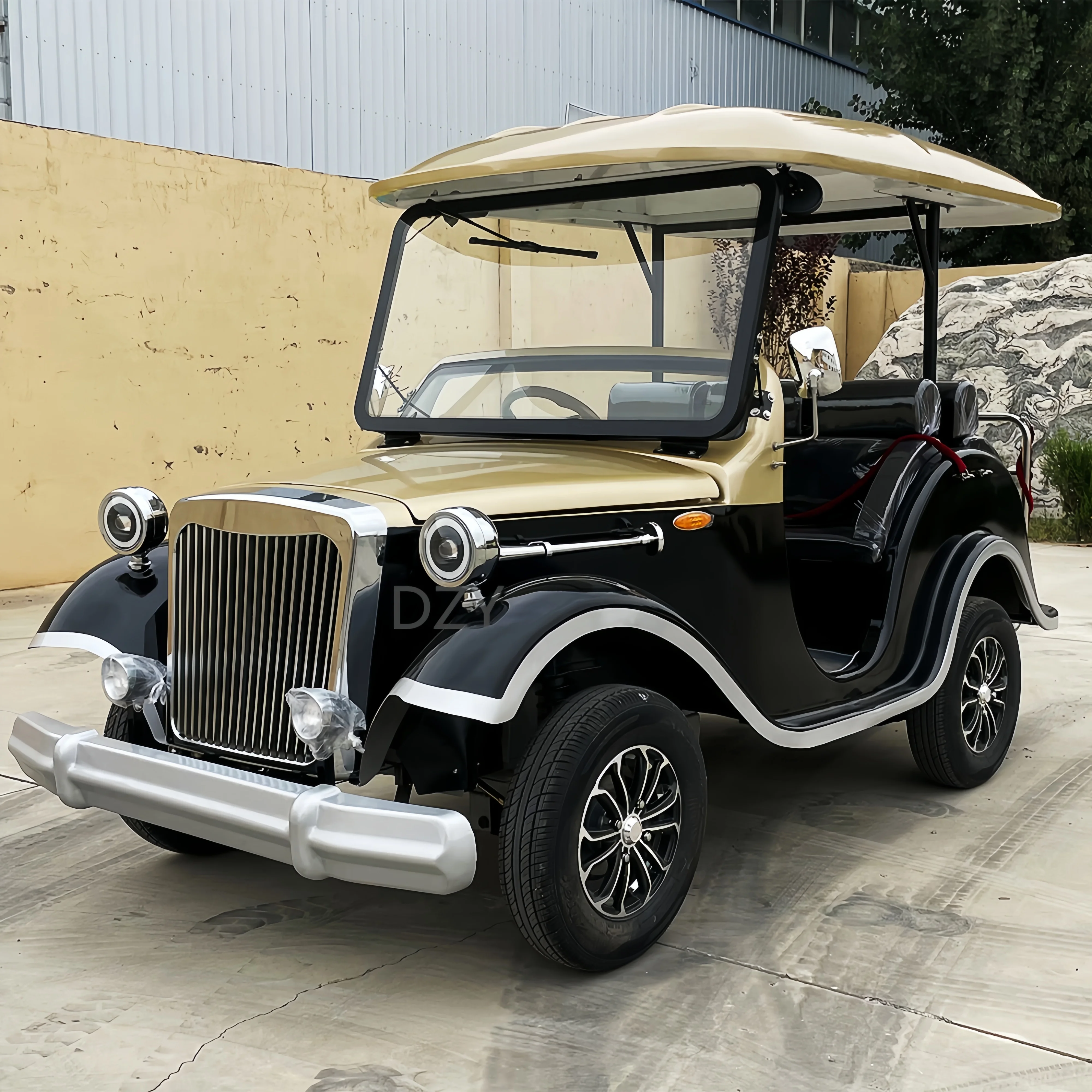 2025 New Design Outdoor Vintage Car Hot 6 Seat Electric 4 Wheel Classic Car Vacation Villages Factory Cheap Price 3+3 Club Car