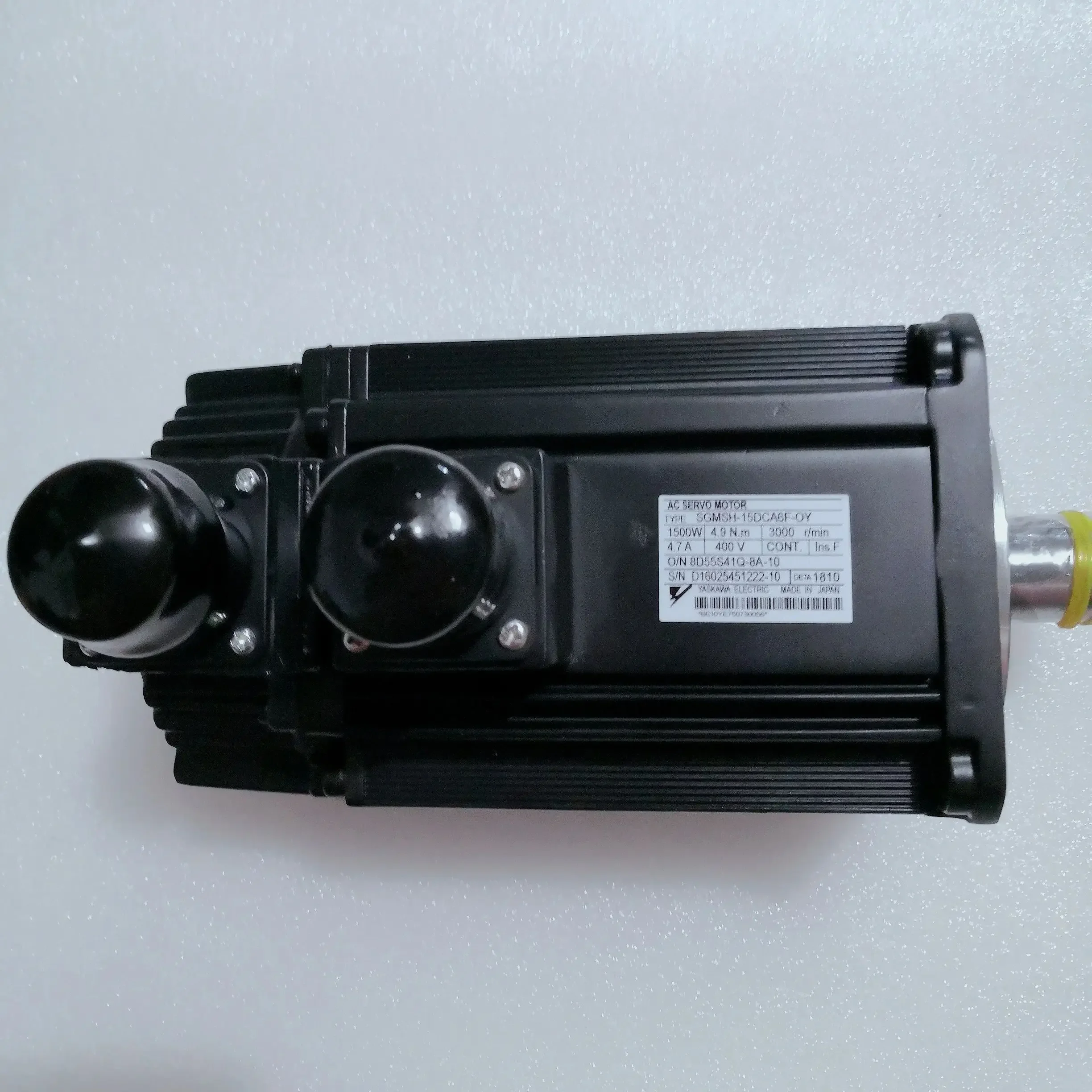 

SGMSH-15DCA6F-OY Совершенно новый серводвигатель, в наличии, SGMSH 15DCA6F OY