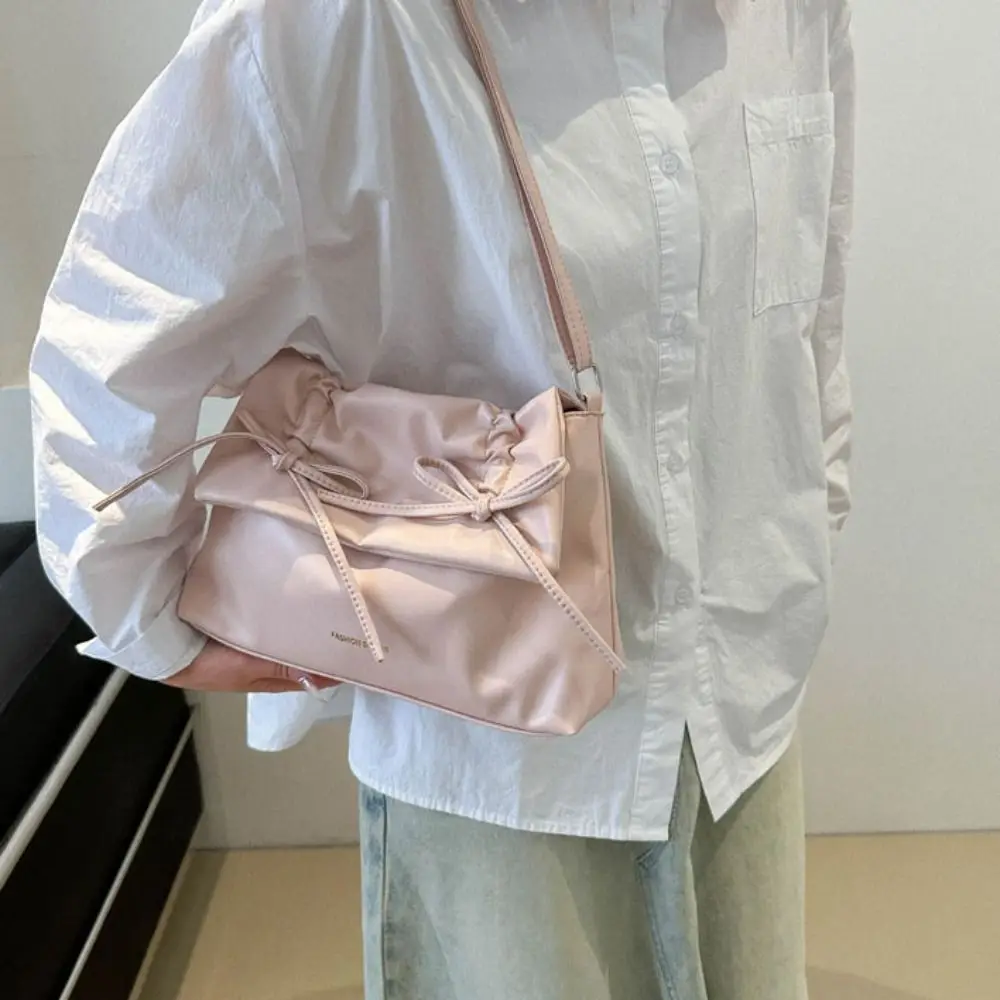 

Повседневная женская сумка через плечо из искусственной кожи, плиссированная, во французском стиле Y2K, с бантом, вместительная, однотонная, на плечо, для ношения подмышкой