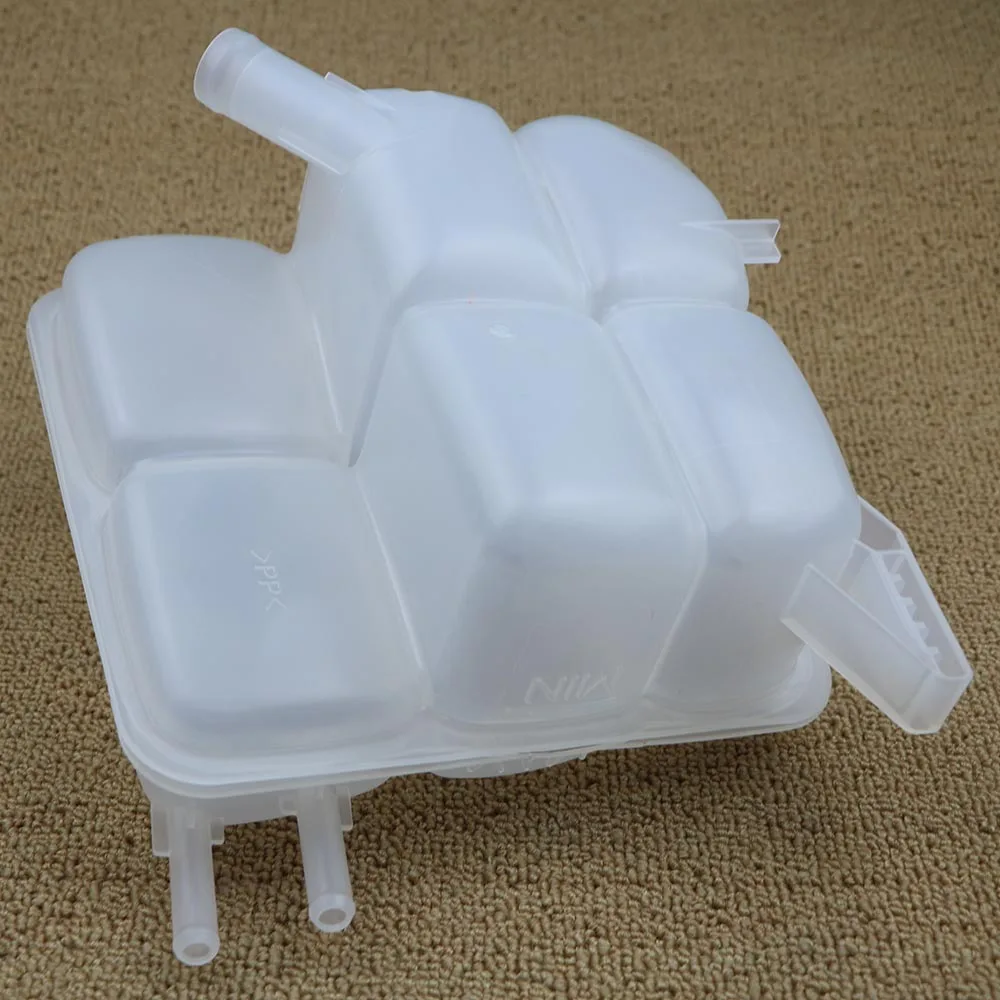 30776151 For VOLVO C30 S40 V50 C70 Car Engine Coolant Recovery Radiator Expansion 2007 2008 2009 Tank Replace 2004 2005 2006