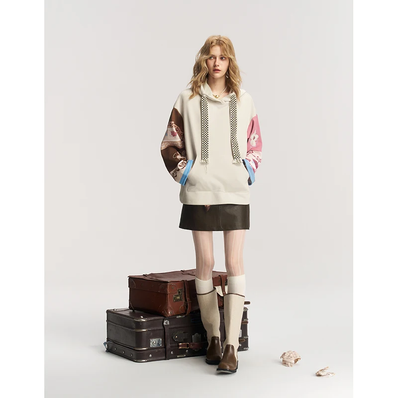 ELFSACK Women's Patchwork Hoodie with Floral Print & Tassel Drawstring, Long Sleeve Casual Sweatshirt for Daily Wear