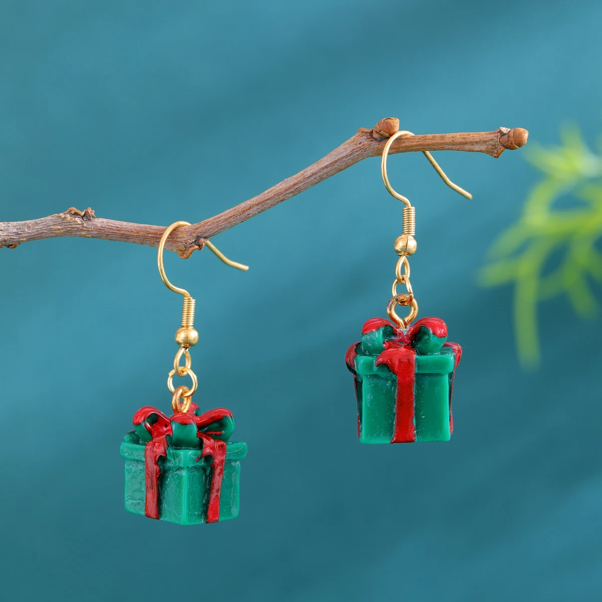 Interesting 3D gift box earrings funny cute special