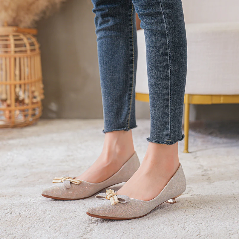 

Womens Beige Glitter Pointed Toe Kitten Heel Pumps With Beige Bow Metallic Heel Elegant Dress Shoes For Office Work Wedding