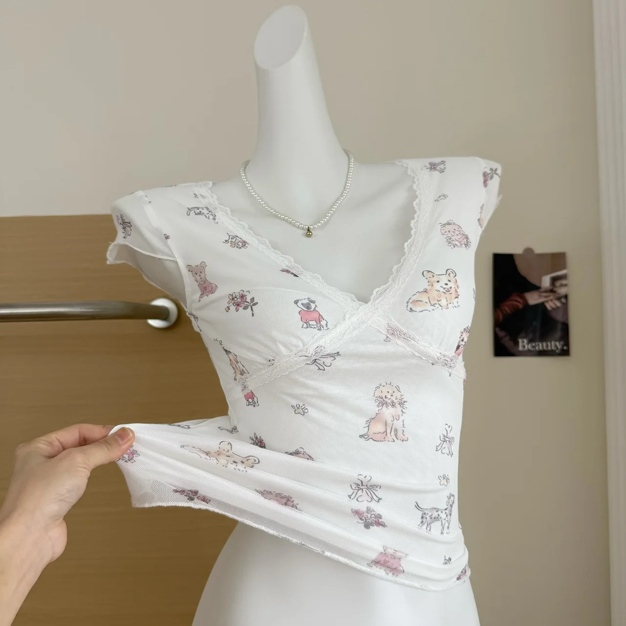 

Women's Cute Dog Print Short Sleeve Lace V Neck Slim T Shirt Lady Summer Streetwear Sexy Pullover Tee