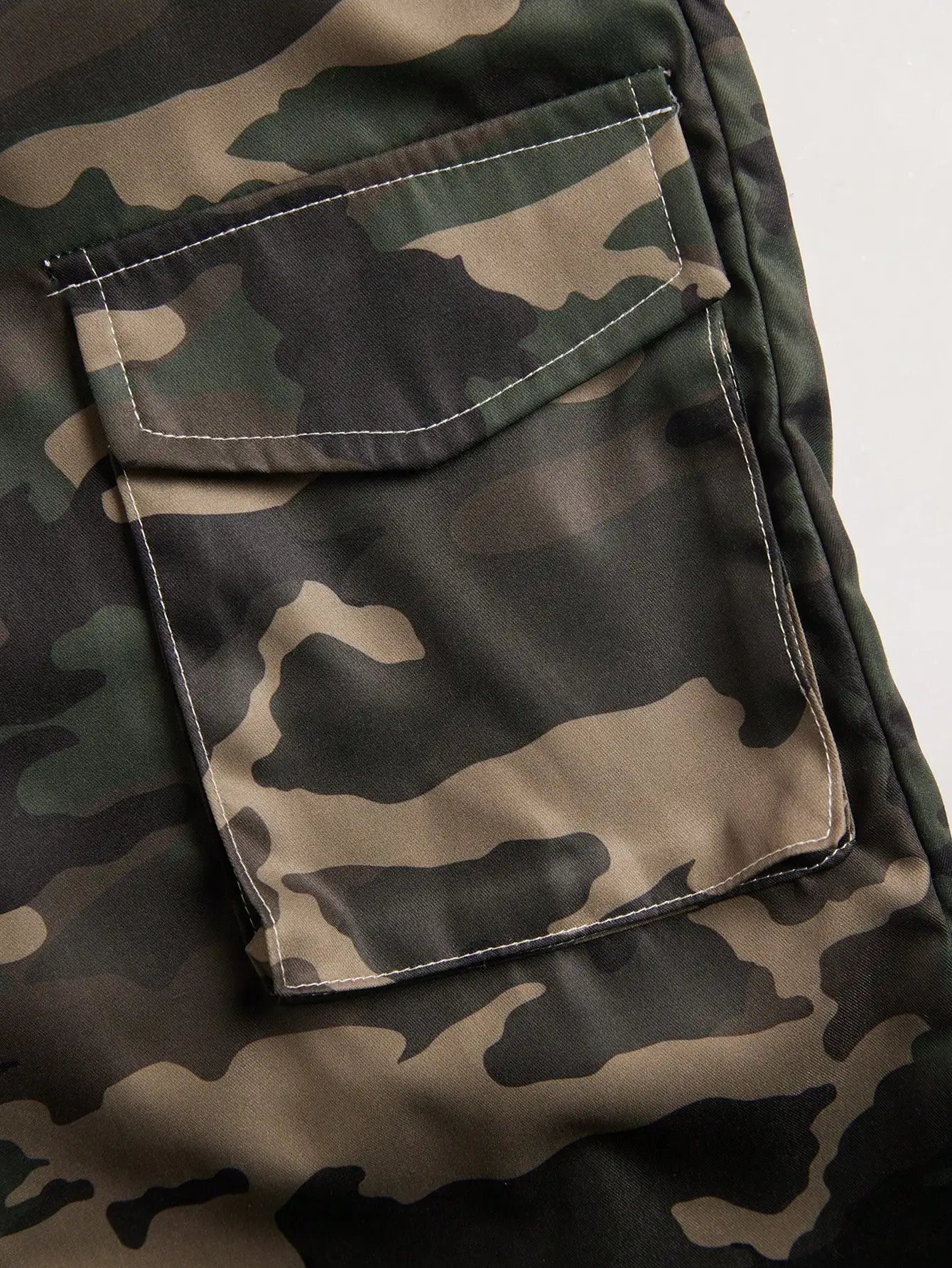 2024 Women's Military Green Camo Jeans - Flip-Top Pocket Tactical Pants  High Waisted Cargo Joggers for Outdoor Party