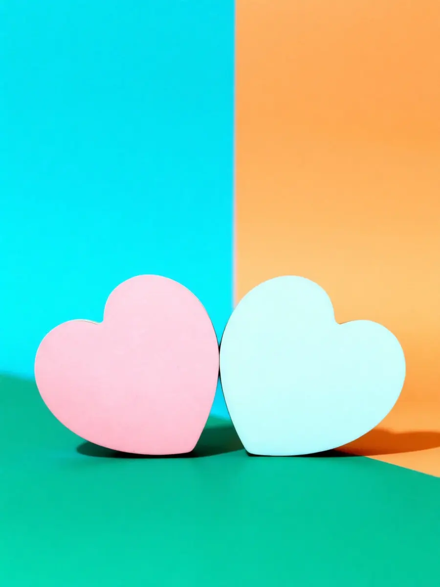 2Pcs Heart-Shaped 3x3 Recyclable Paper Notes Self-Adhesive Notepads Perfect Markers for Desk Fridge Calendar