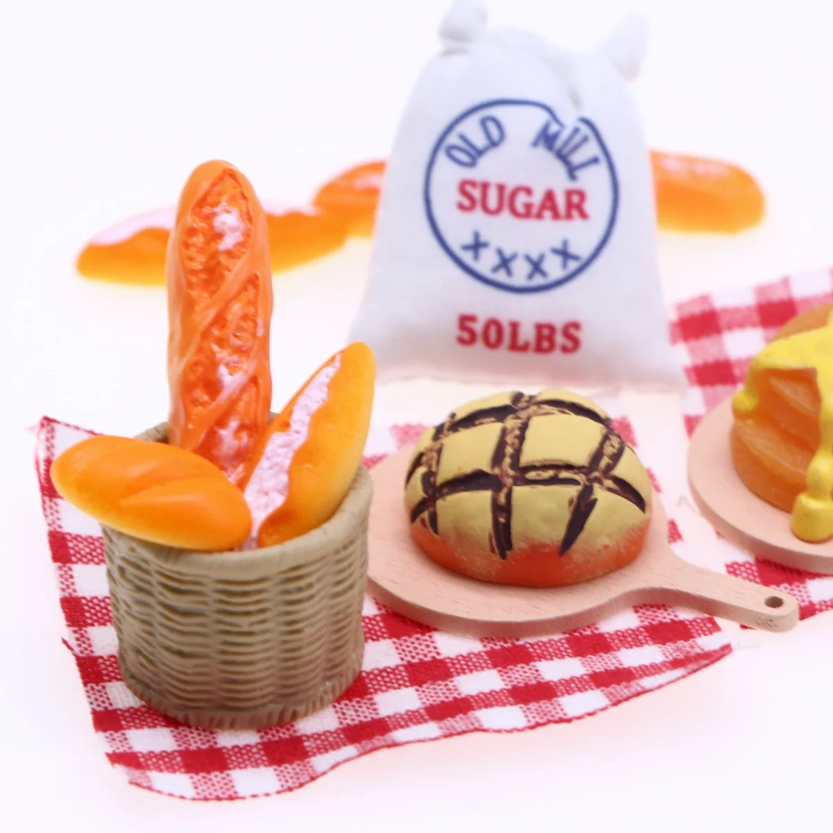 Puppenhaus Mini Baguette Simulation Rattan Brot Rahmen BJD Miniatur Kuchen Essen Spielszene Requisite Ornament Modell