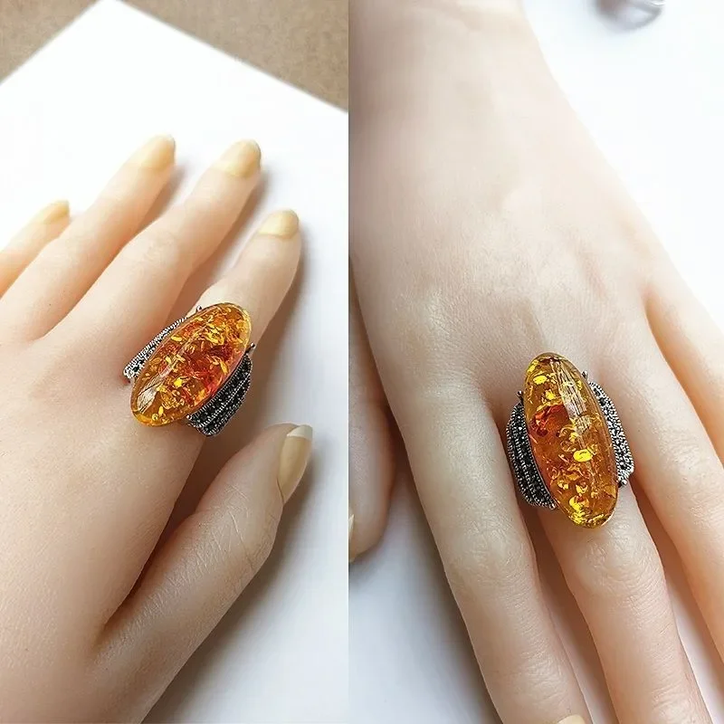 European and American Retro Palace Honey Wax Amber Inlaid Diamond Index Finger Middle Finger Decoration Women's Ring