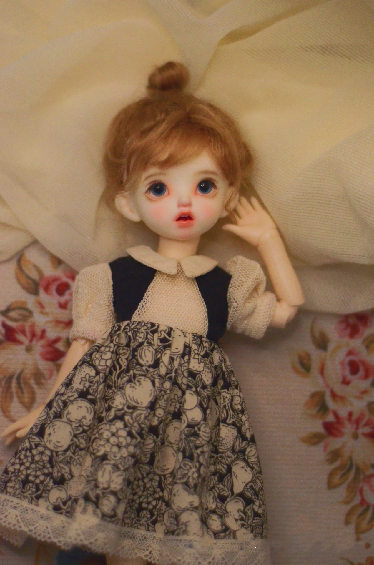 Bjd clothes dress 1/6 30cm Black and white berries skirt (Fit Azone,ICY, JerryB, 1/6 Doll Accessories)