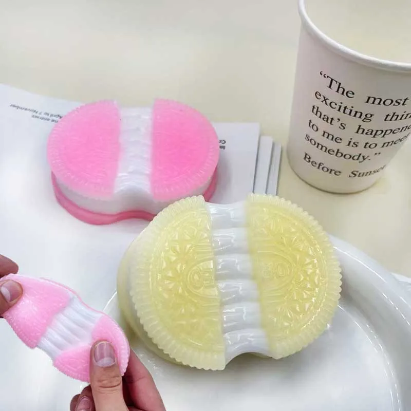 Creative Lassi Oreo Cookies Pinch Squeeze Toys Simulation Sandwich Cookies Pinch Soft Adult Children Decompression Vent Toys