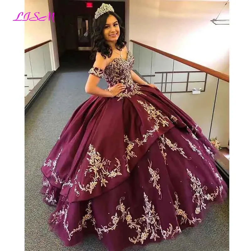 Schatz-Ballkleid-Quinceanera-Kleider mit goldenem, appliziertem Stufenrock, Perlenbesetztes süßes Abschlussball-Partykleid für 15 Jahre