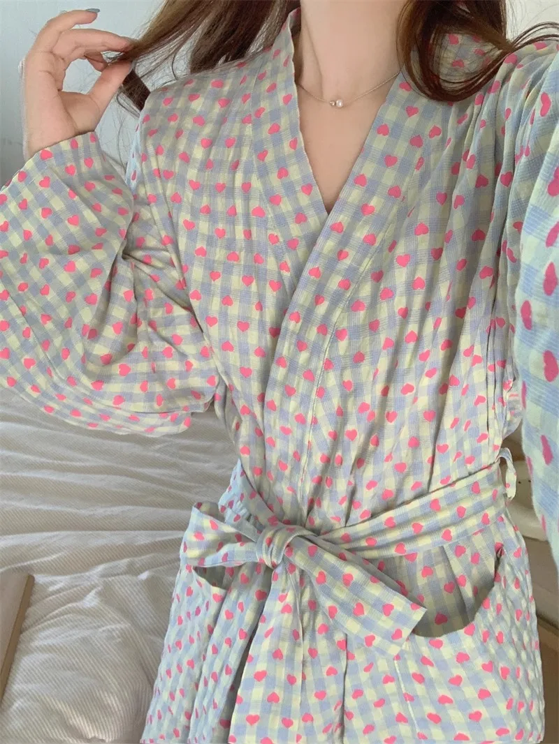 Women's Long Sleeved Thin Home Dressing Gown, Plaid Heart-shaped Loose Waisted Robe, V-neck Long Sleeved Home Nightgown