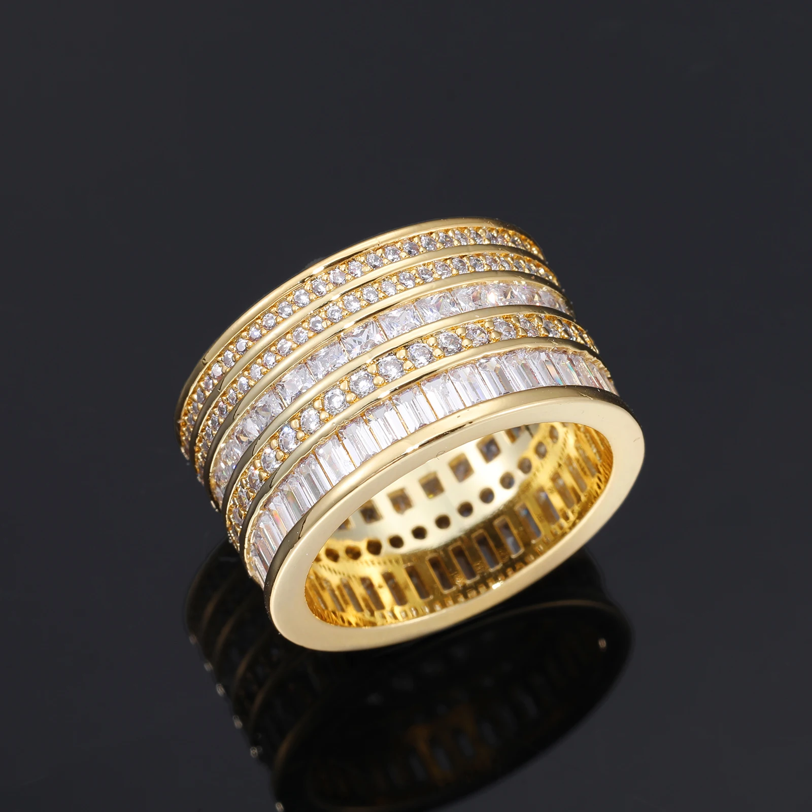 

Unisex Zircon Diamond Hip-hop Ring,