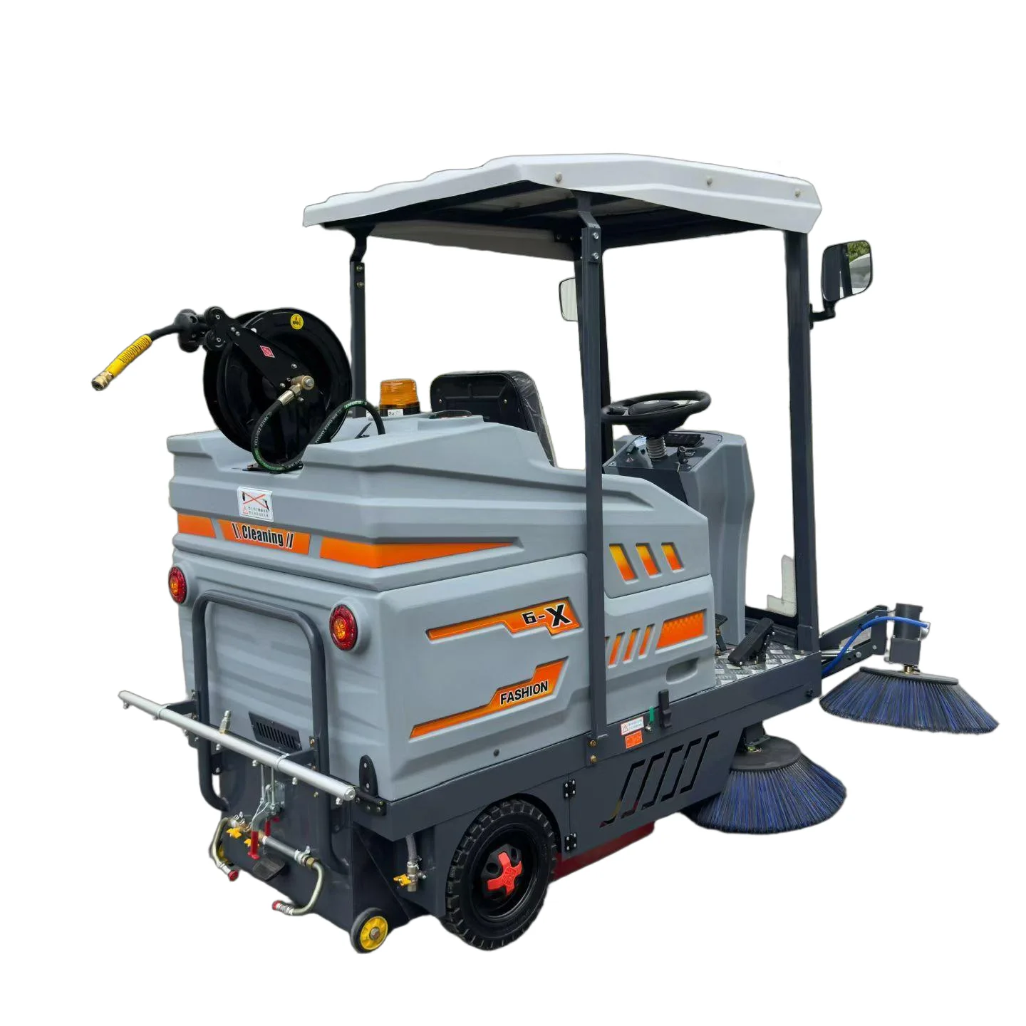 Semi Enclosed Ride On Electric Sweeper Dust Suppression Vacuum Industrial Street Floor Sweeping Machine OEM Supported