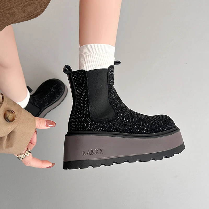 High-quality Appearance Level Thick-soled Round-top Rhinestone Fashionable Multi-purpose Slip-resistant Breathable Women's Boots