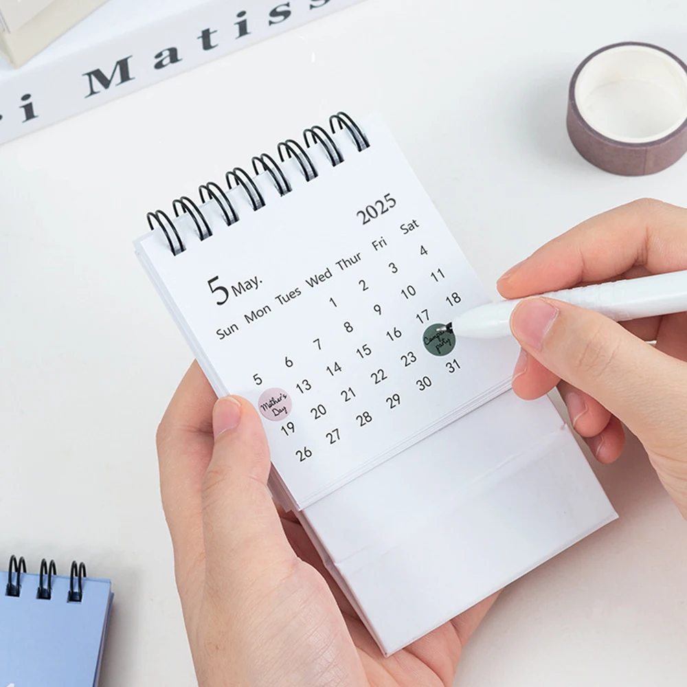 Mini calendrier de bureau créatif pour étudiants, calendrier à bobine portable, bloc-notes de licence, mémo, papeterie, petit bureau, 2025