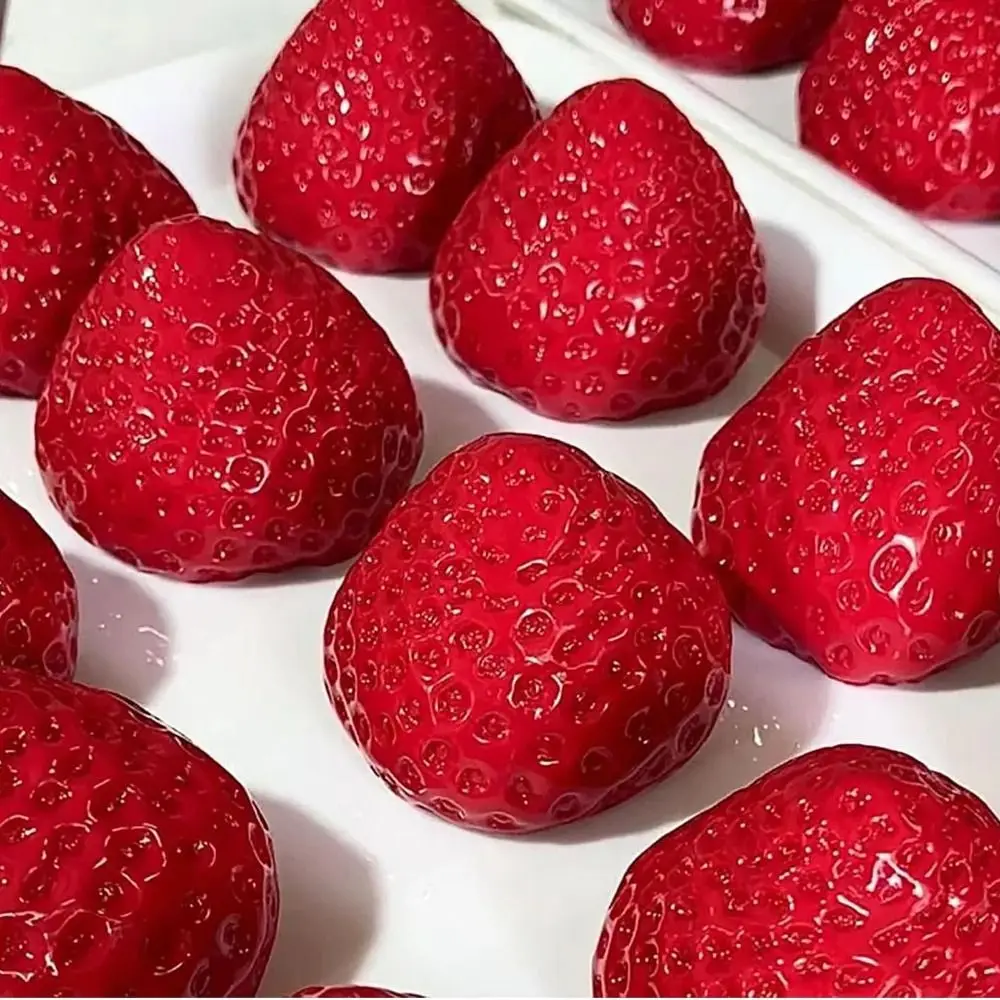 Nuevo juguete antiestrés de fresa súper suave para aliviar la ansiedad, juguete de simulación de descompresión y pellizco, juguetes para apretar de PVC, regalo