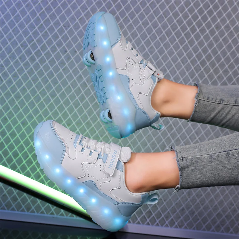 

New 2025 Hot essential children's outdoor skateboarding shoes boys and girls casual shoes with LED lights Very good
