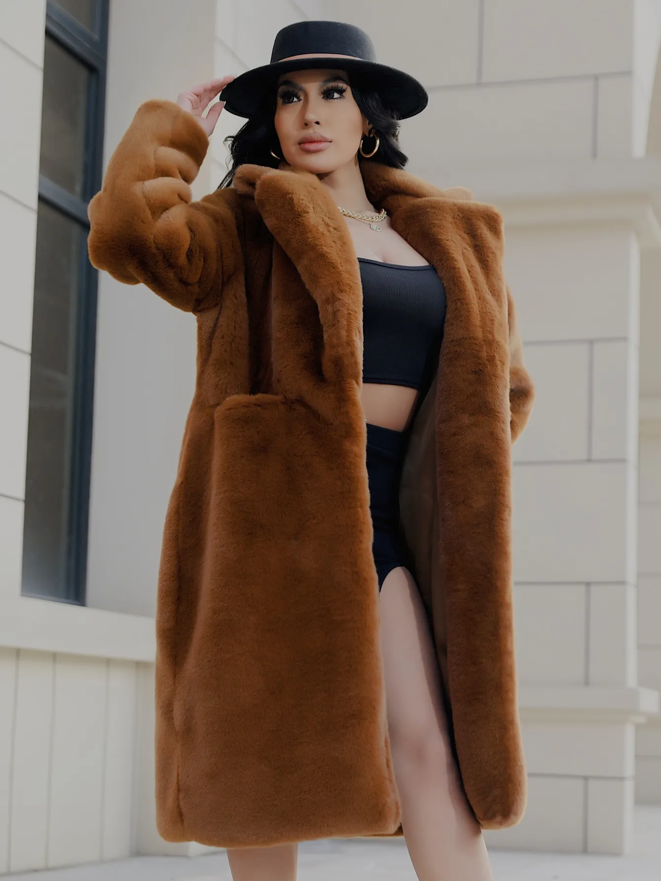 Coffee Faux Fur Long Coat Women Fluffy Lapel Long Sleeve Warm Thick Loose Jacket 2025 Fashion Winter Lady High Street Outwear