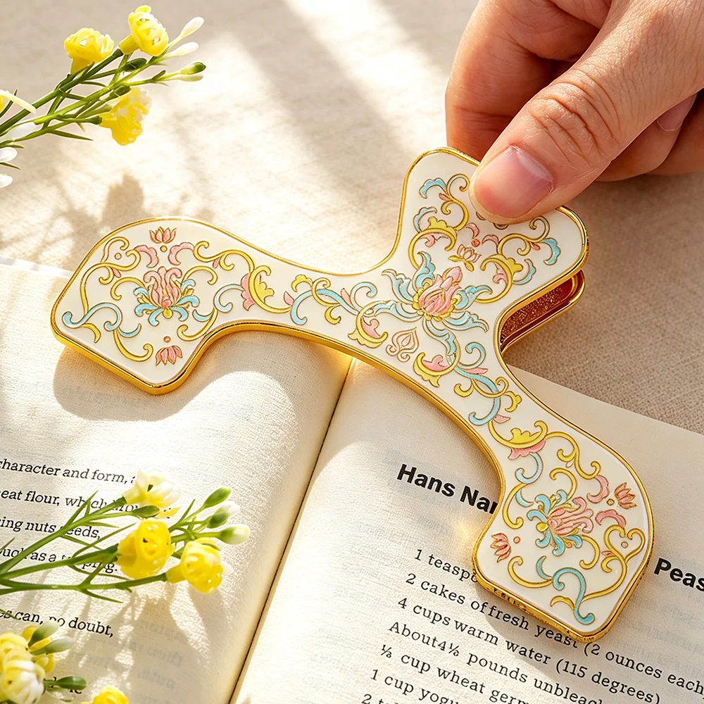 Vintage Metal Book Clip Book Page Holder Floral Book Clip for Hands-Free Reading Cookbooks Textbooks Novels