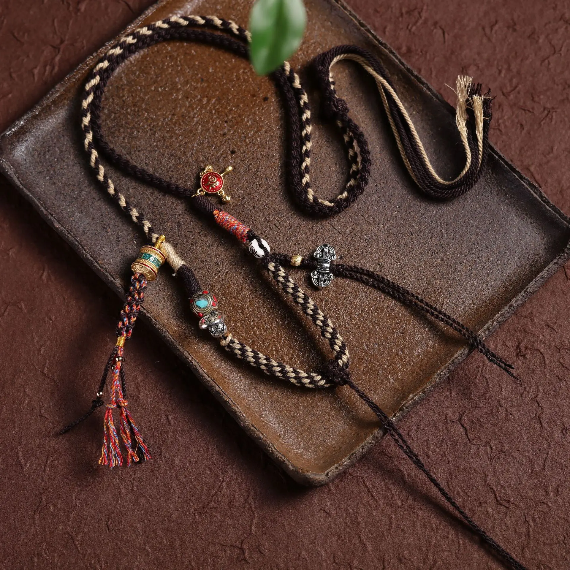 

Tibetan Hand Rubbed Cotton Neck Pendant Necklace Ethnic Style Tangka Buddha Brand Cultural And Playful High End Handmade Hanging