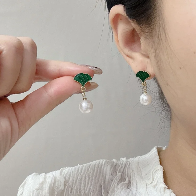 Punk Phoenix Jewelry Earrings Sale Ginkgo Green Leaves Small Fresh And Elegant French Pearl Earrings Fashion New Earrings Women