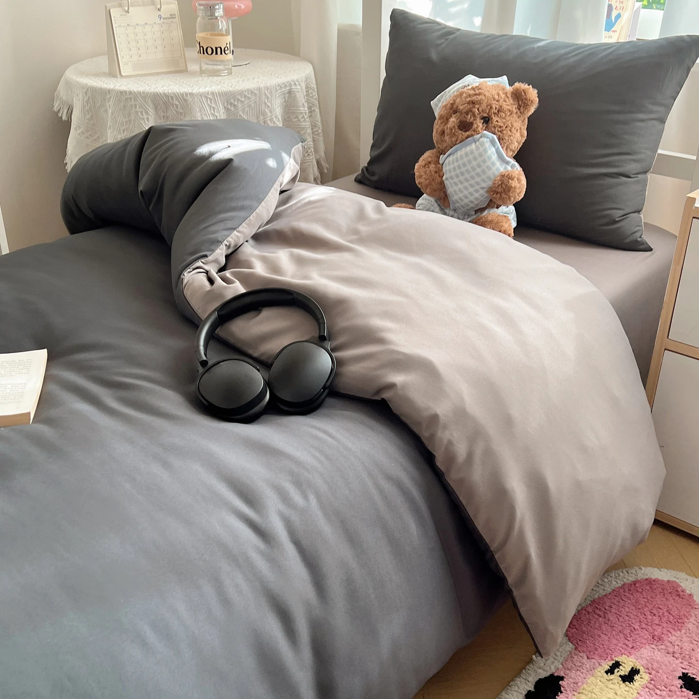 3 pieces of simple two-tone duvet covers, one duvet cover and two pillowcases, bedroom soft set (without inner core)