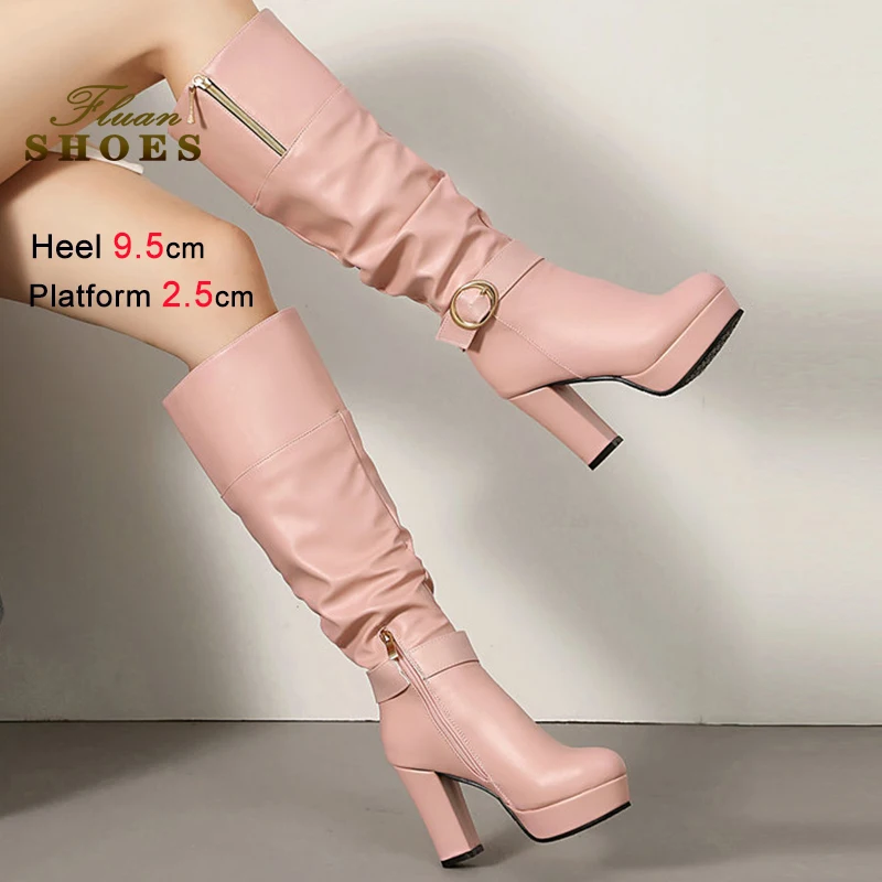 

Новые розовые женские рыцарские сапоги до колена с боковой молнией Сапоги до колена с круглым носком и пряжкой на ремне Сапоги на массивном каблуке 9,5 см Платформа 2 см Длинные сапоги