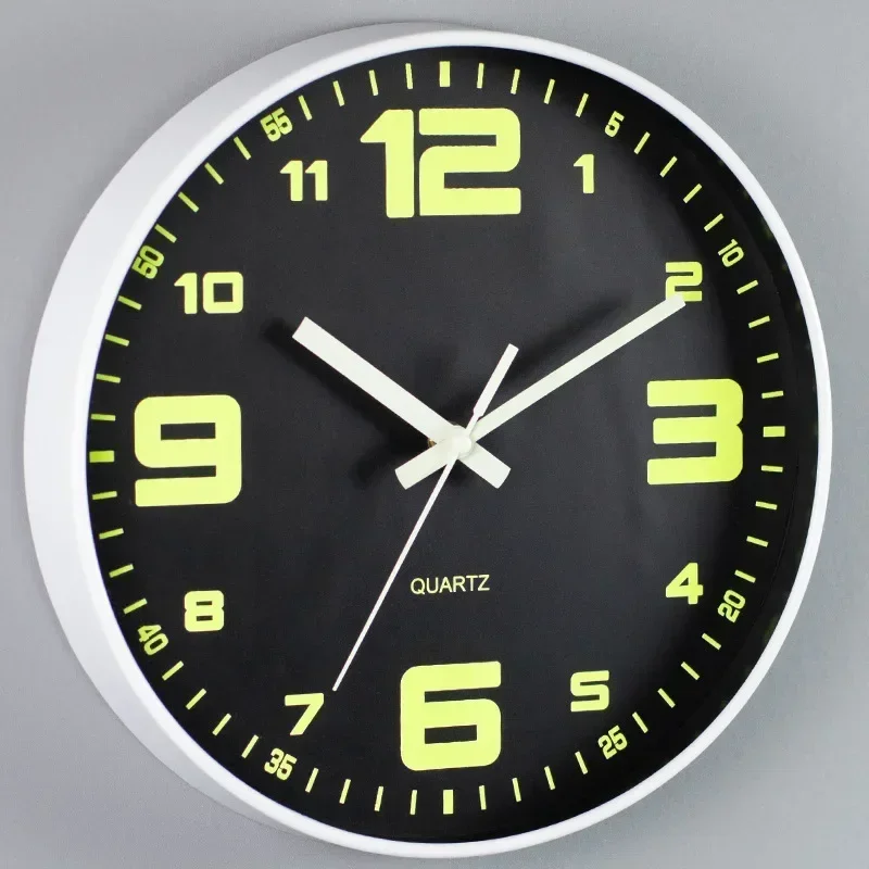 

12-дюймовые светящиеся настенные часы, современные креативные настенные часы с большими персонажами, бесшумный декор, часы, украшение для дома, гостиной
