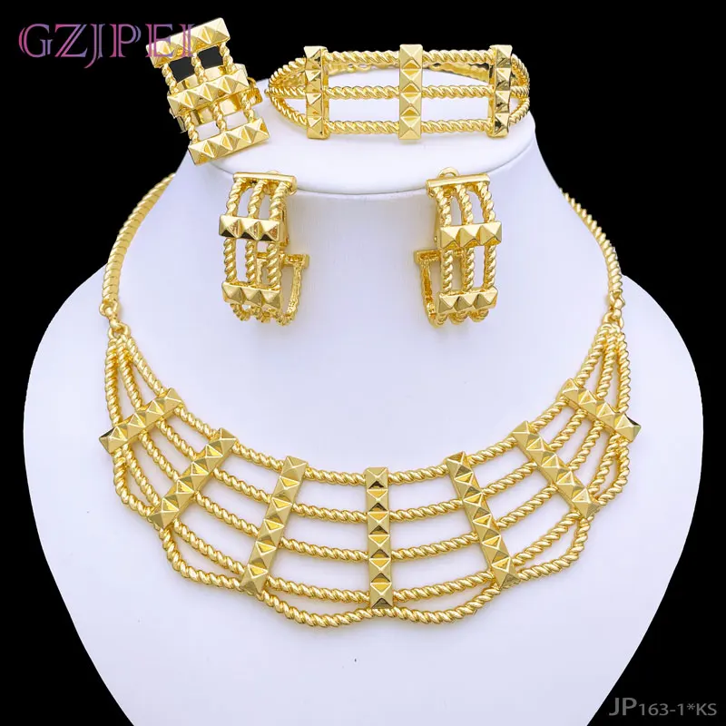 Luxury Jewelry Sets For Women Fashion 18k Gold Plated Necklace Set Square Earrings Charm Bracelet And Ring 4PCS Full Jewelry Set