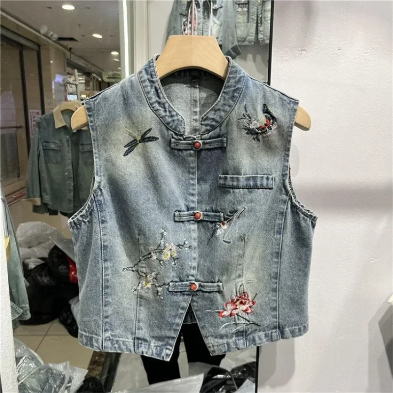 

New Chinese denim vest women's spring and autumn new large-size loose ethnic embroidery fashion Joker short collar button vest t