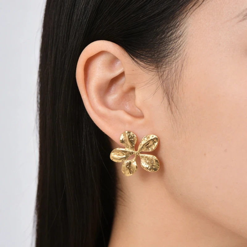 Vintage 18K vergoldete Ohrstecker mit verschiedenen floralen Motiven für den täglichen Gebrauch – Detail 6