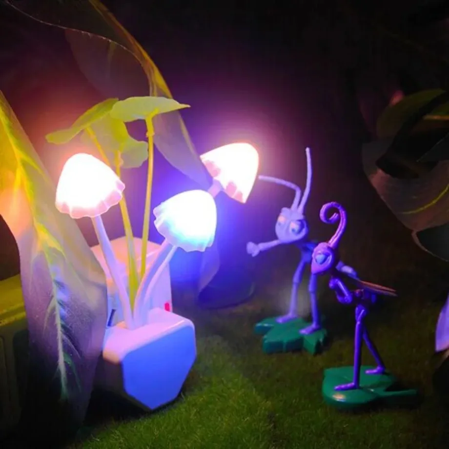 LED Night Light Automatic Sensor Night Lamp EU/US Plug in Wall Light 110V-220V 3 LED Mushroom Night Lights For Children Bedroom