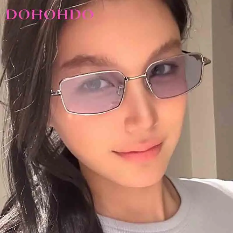 

Classic Luxury Brand Design New Square Glasses Frame For Women Fashion Metal Glasses Retro Travel Glasses UV400 Lentes De Sol