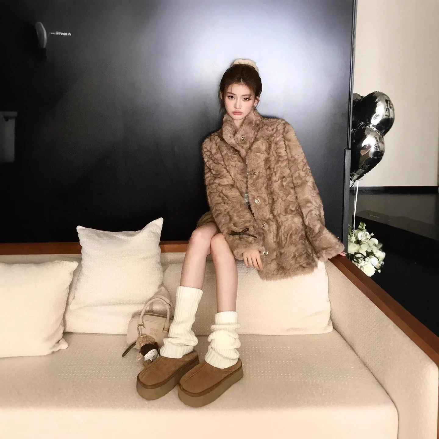 Kurze Jacken aus Kunstfell, Mäntel für Damen, beliebt, verdickt, Club, weiblich, ästhetisch, zarte Vorderseite, warme Jacke mit Pelzgefühl, Eleganz