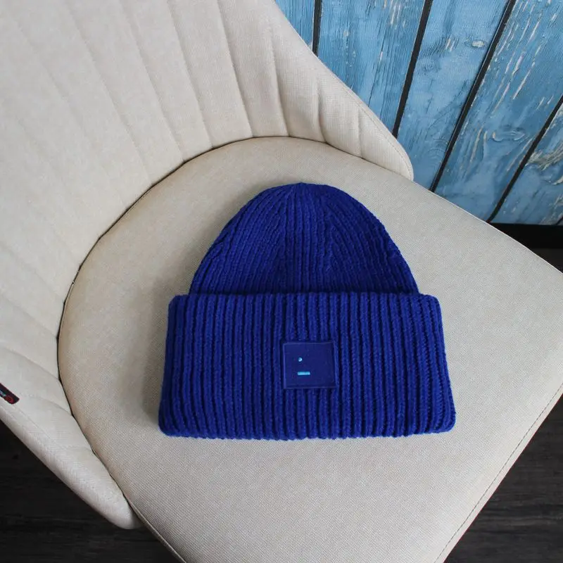 Couple Winter High Quality Thick Wool Smiling Face Knitted Hat for Men and Women Couples Winter Warm Knitted Hat Curled Edge Hat