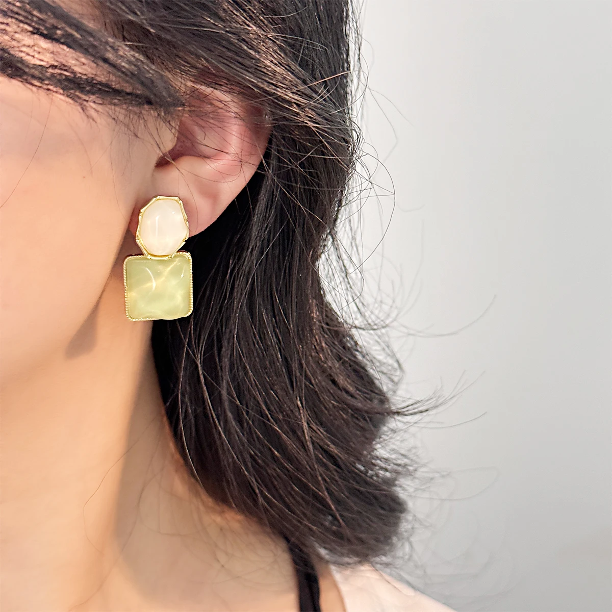 Women's Irregular Square Zirconia Oval Earrings, High-End Feel