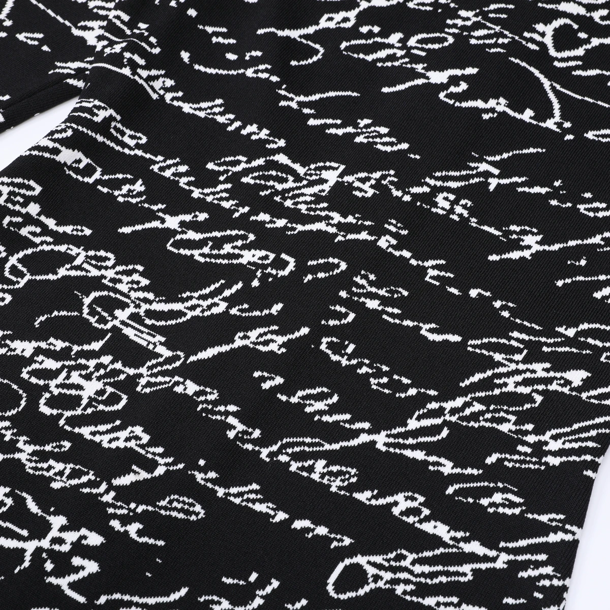 Haute qualité automne et hiver nouvelles femmes à la mode déplacements col rond à manches longues col Semi haut tricoté robe longue populaire