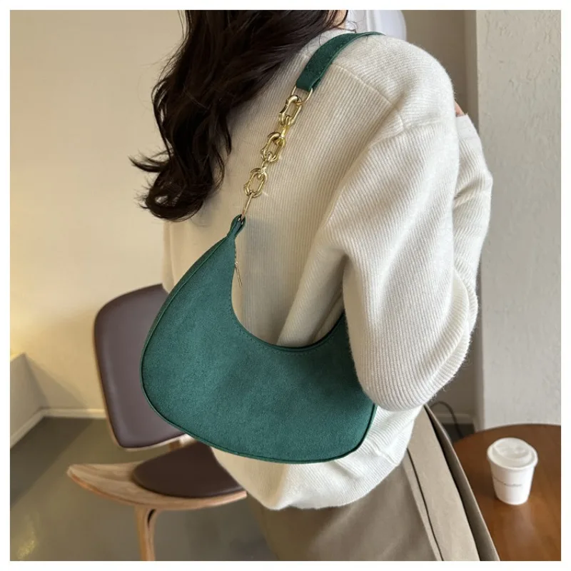 

High Quality Solid Color Underarm Bag New Moon Fashion Shoulder Bag Unique Versatile Western Style Small Female Shoulder Bag