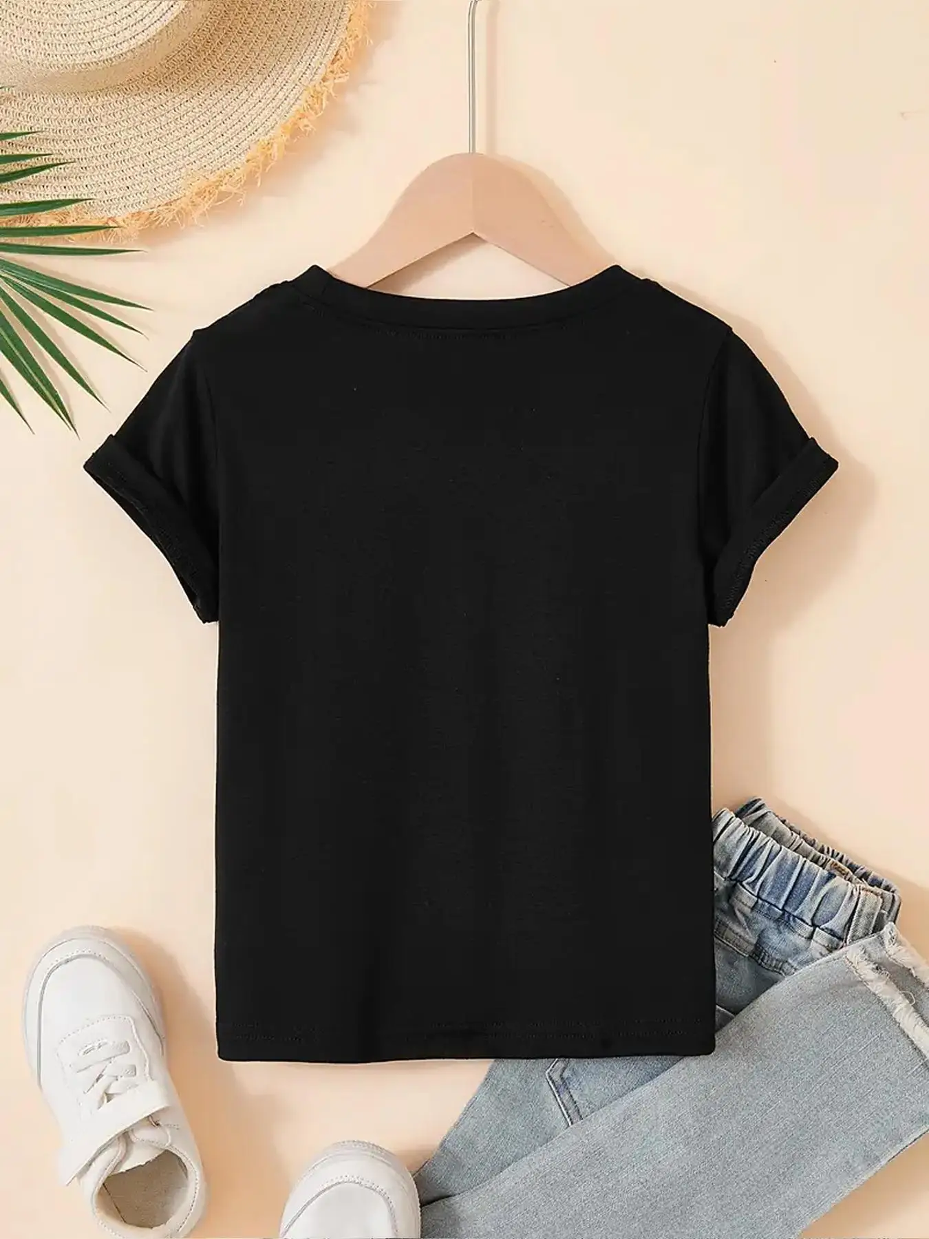 Girls' Summer Casual Short-Sleeved T-Shirt with Bow Print, Suitable for Girls over 3 Years Old, Versatile Clothing for Home, Leisure, and Outings