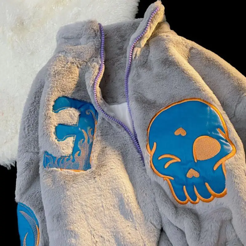 เสื้อแจ็คเก็ตขนแกะสไตล์เรโทรไซส์ใหญ่พิเศษสำหรับผู้หญิง แฟชั่นฤดูหนาว เสื้อคลุมพาร์ก้าขนแกะอุ่นสบายทรงหลวมลำลอง เสื้อผ้าฝ้ายทันสมัย