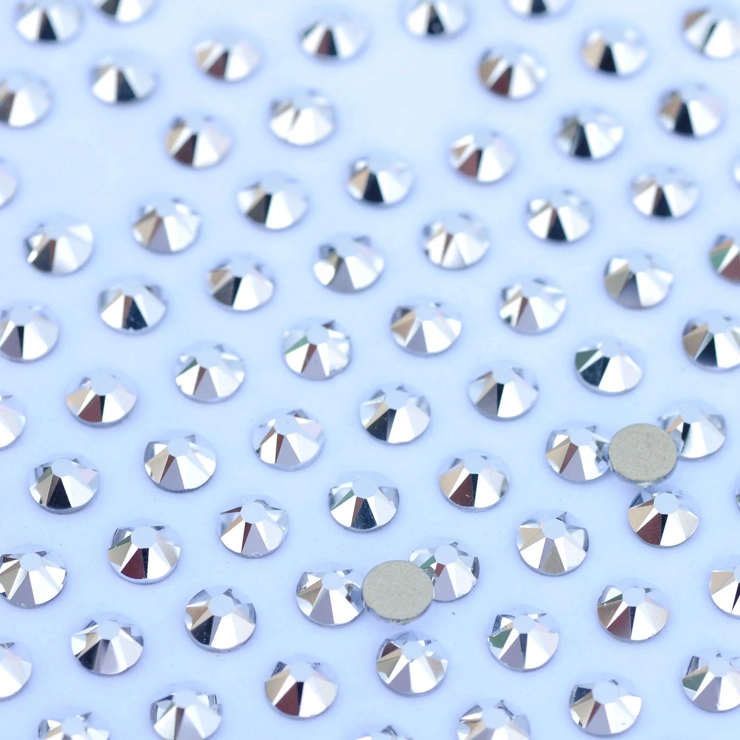 PUBRILEX Light Chrome No Hot-fix Shimmer Rhinestones Flat Back XIRIUS Rose Glas-Klebekristalle für Taschen, Kleidung und Dekoration – Detail 4